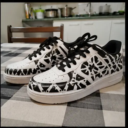 Tênis customizado por Rafael Nogueira